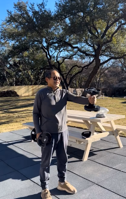 Senior fitness client training at home in Austin TX